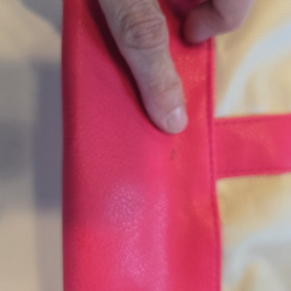 Vince Camuto Large Tote Bag With Hot Pink Handles and Trim - Picture 8 of 14